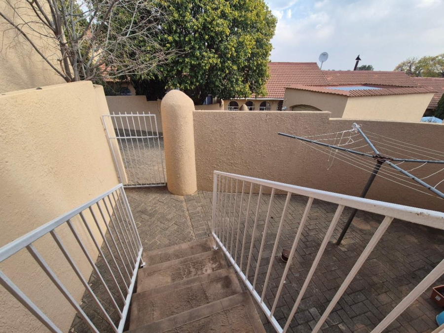 2 Bedroom Property for Sale in Heuwelsig Free State